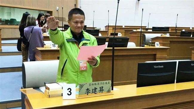 資深議員偷吃助理　她疑未被扶正尋短