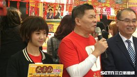 ▲賀歲片「大三元」與台彩總經理蔡國基。（圖／記者林辰彥攝影）