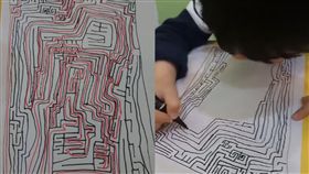 5歲童輕鬆畫複雜迷宮圖 網友驚訝：可以自費買一張嗎？（圖／爆怨公社）