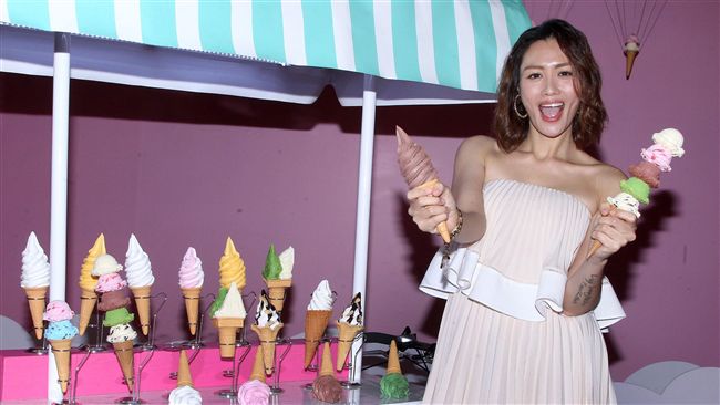 黃莉最愛叭噗！自曝靠「吃冰」戒酒