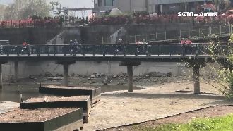 沒水！日月潭水上車道變「陸上棧道」