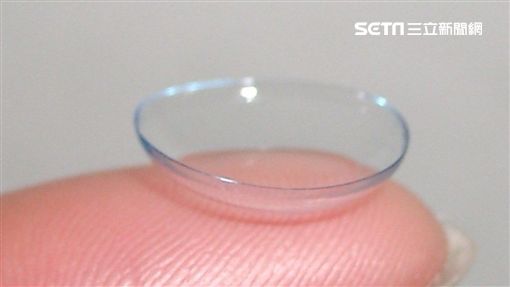 41歲男隱形眼鏡「戴著睡覺」左眼竟全盲