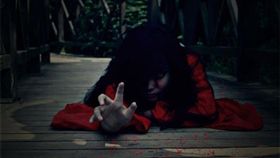 彰化,殯葬業,紅衣女,浮屍,靈異,女鬼(圖/新浪網)