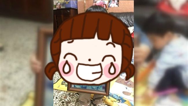 兒拿父小時舊照！父卻超毛　笑翻網友
