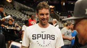 NBA／大賈索遭買斷　推特感性發文
NBA,聖安東尼奧馬刺,密爾瓦基公鹿,Pau Gasol
翻攝自推特