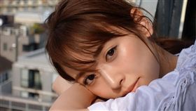 泉里香被選為「真人版娜美」冠軍的不二人選。（圖／翻攝自日網）