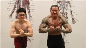 兩大健身網紅終於相見歡，讓不少粉絲相當期待。（圖／翻攝自臉書）