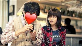 陳妍希10年前曾與楊祐寧合作《初戀》，兩人因此成為好友。（圖／翻攝自微博） -1