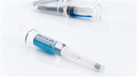 世衛十大健康威脅　疫苗猶豫上榜憂成防疫漏洞拒絕或遲不打疫苗的「疫苗猶豫」列世衛健康威脅。台灣以流感疫苗接種猶豫狀況較明顯，尤其去年疫苗瑕疵事件，3歲以下幼兒接種疫苗大幅減少。圖為疫苗。（疾病管制署提供）中央社記者陳偉婷傳真　108年1月20日