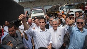  委內瑞拉反對派領袖瓜伊多（Juan Guaido）今日表示，結束在厄瓜多的訪問行程後，他將返回委內瑞拉，同時呼籲針對委國總統馬杜洛發起新一波抗議活動。（圖／翻攝自Sebastian Piñera Twitter）