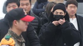 G-Dragon（權志龍）當兵後常請假失晉升機會。（圖／翻攝自韓網）