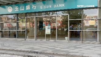 1分鐘搶走50萬！嫌犯疑曾到場勘查