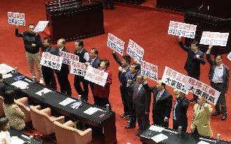 同婚法案逕付二讀！全案進入冷凍協商