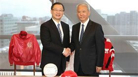 ▲魏應充會晤吳志揚，重申龍隊復活決心。（圖／頂新國際集團提供）