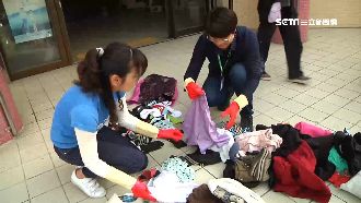 破爛衣丟家扶中心？阿伯：都有洗過