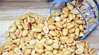 吃花生卡氣管窒息！3歲童慘變植物人