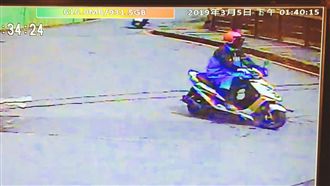 持刀闖銀樓搶劫！「雨衣怪男」落網了