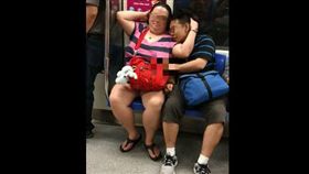 地鐵,嬌喘,情侶,摳,Our Singapore　圖／翻攝自臉書Our Singapore