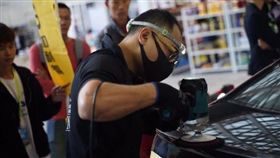 翁俊生、陳俊霖至深圳參加國際汽車美容大賽拿下冠亞軍。（圖／翻攝自國際聯合汽車美容協會）