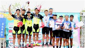 ▲高男團隊賽頒獎。（圖／中華民國自由車協會提供）