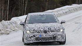 ▲第8代Golf偽裝車。（圖／翻攝motor1網站）