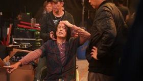 周潤發遭對手演員誤傷，頭破血流送醫縫五針/翻攝自微博