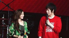 阿信,蔡依林／微博