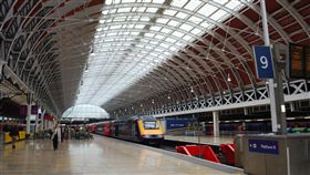 車站
https://www.flickr.com/photos/camperdown/8074599112/in/photolist-diwr15-quzymJ-WAkqz9-dXwT2s-gD2X2-4zSaeF-VpijzV-dXxX9h-pxbT4E-VSU5Kf-VSU7jY-5Le7fU-aRYa4v-bmxEyB-63QSzq-UhZra7-63LCPK-ehABHx-ecdenB-