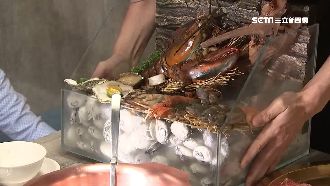 痛風級美食！「水族箱火鍋」搬上桌