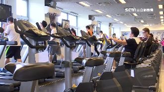 他一直對我「噴汗」！男健身控性騷擾