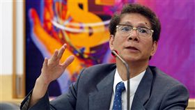 經濟學者麥朝成辭世中央研究院8日晚間證實，知名經濟學者、中研院士麥朝成6日與世長辭，享壽77歲，告別式訂於4月3日舉行。（檔案照片）中央社　108年3月8日