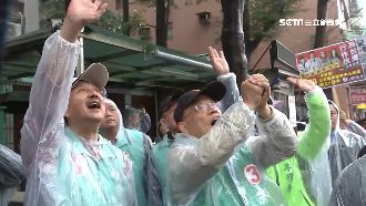 對手選舉公報放韓、侯照片　余天開嗆