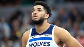 NBA／灰狼唐斯膝傷退…聽到啪一聲
NBA,明尼蘇達灰狼,Karl-Anthony Towns,受傷
翻攝自推特