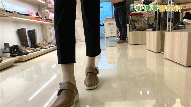 你的鞋跟有磨損嗎？小心關節提早退化