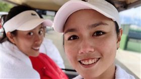 ▲詹皓晴（左）與姊姊詹詠然聯手晉女雙8強。（圖／劉雪貞提供）