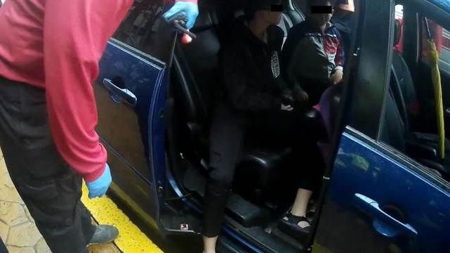 ２童睡車內被困　被救才知是爸太粗心