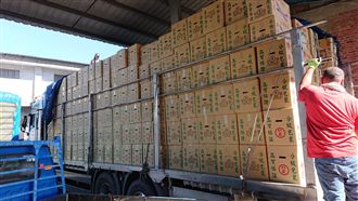 通路商辦高雄月　只准供應商批高雄菜