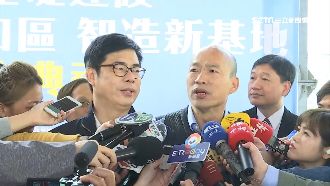 選後首度碰面！邁瑜坐一起狂講悄悄話