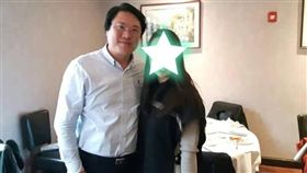 ▲基隆市長林右昌與美國台裔眾議員合影。（圖/翻攝自林右昌臉書）