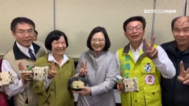 小英三度出馬　親下廚力挺郭國文