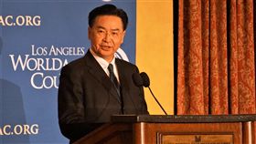 吳釗燮：台灣暖實力遠勝中國銳實力外交部長吳釗燮11日在洛杉磯市中心巴爾的摩千禧酒店（Millennium Biltmore Hotel）發表演講，他強調，面對中國威權主義的擴張，台灣的「暖實力」最終能夠戰勝中國的「銳實力」。中央社記者林宏翰洛杉磯攝　108年3月12日