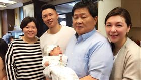 顏清標二子顏仁賢、黃子涵／翻攝自顏清標服務處臉書