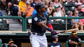 ▲亞古納（Ronald Acuña Jr.）全壘打球擊中外野計分板。（圖／翻攝自MLB IG）