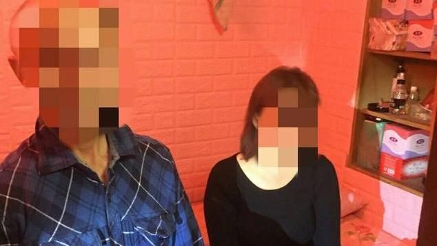 隔壁才發生命案！私娼寮4男女照嘿咻