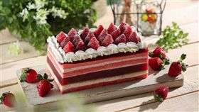 草莓季,千層蛋糕。（圖／記者馮珮汶攝）