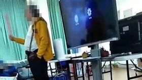 韓粉老師逼迫學生著他喊口號，臉書我是中壢人