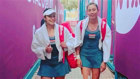 ▲詹詠然（左）與妹妹詹皓晴聯手力爭決賽門票。（圖／劉雪貞提供）