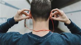藍芽耳機(圖/pixabay)
