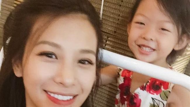 愛女在校突淚崩！艾莉絲聽完也哭了…
