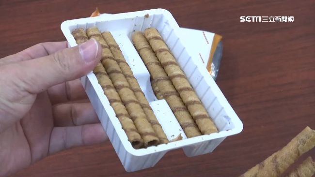 變相漲價？捲心酥盒底設計網批：被騙